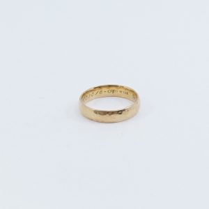 Ring Guld 18K 6,3g Ø20½, med gravyr, repig, skev