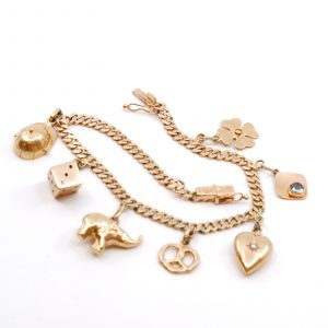 Armband Pansar med sju integrerade hängen samt kistlås Guld 18K 13,55g Längd 20,5cm Bredd 5mm