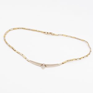 Halscollier med sten Guld 18K 14,2g Längd 44cm Bredd 3mm