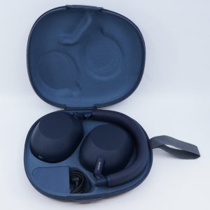 Sony around-ear hörlurar