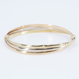 Armring Trefärgad Guld 18K 7,6g Diameter 6,5 x 5 cm, buckligt