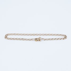 Armband Bismarck Guld 18K 5g Längd 19,5cm Bredd 4mm, skev