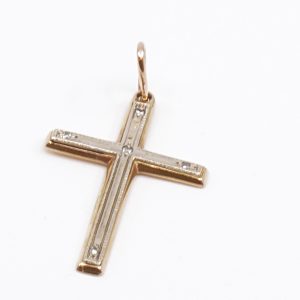 Hänge Kors Guld 14K 1,7g Bredd 17mm Höjd 33mm med diamanter 5xca0,005ct