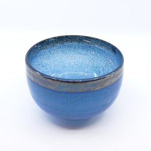 Skål Boda Bertil Vallien signerad nr. 51844 blå konstglas höjd 9,5cm Ø13,6cm