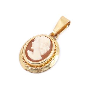 Hänge guld 18K 0,9g bredd: 1,2mm höjd: 2mm med camé