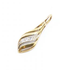 Hänge Guld / Vitguld 18K 1,1g Bredd 7mm Höjd 21mm med diamanter 3x ca 0,01ct