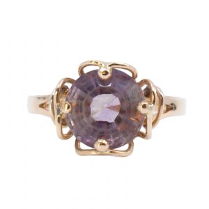 Ring Guld 18K 3,3g Ø18,75 med lila sten