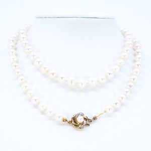 Pärlcollier Guld 18K 21,8g Längd 54,5cm med odlade pärlor Ø5,6-6,5mm