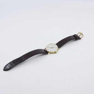 Armbandsur Certina New Art Guld 18K brv 36g Längd 24,5cm Boett 34mm Plexiglas, manuellt uppdrag,