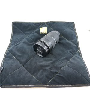 Kameraobjektiv Nikon AF-S Nikkor 24-70mm 1:2.8G i bruksskick med påse samt linsskydd